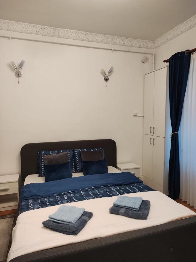 Royal Studio In Old Town Bucureşti Exterior foto